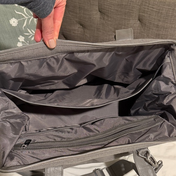 Beis Mini Weekender Bag - Picture 5 of 5